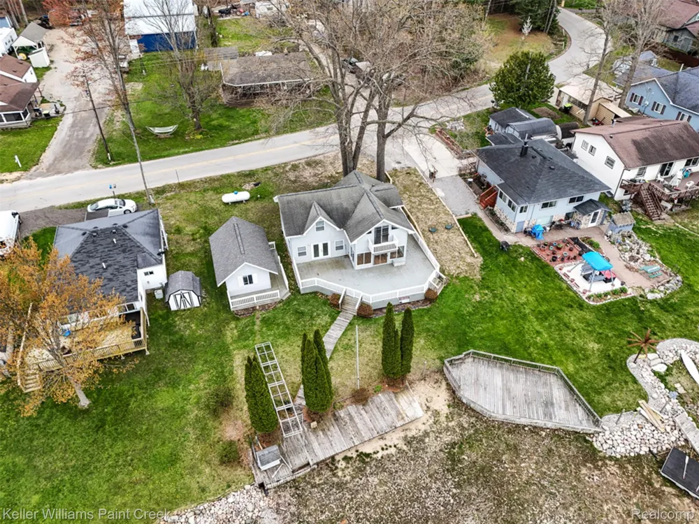 1379 Sioux Street Gladwin City, MI 48624
