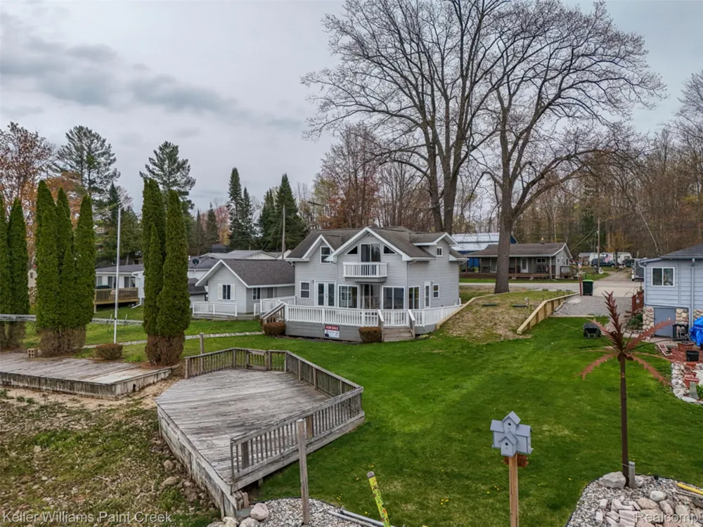 1379 Sioux Street Gladwin City, MI 48624