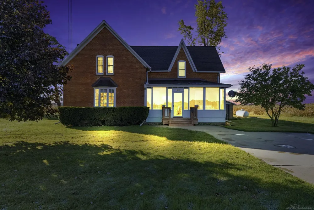 2950 W Hyde Road Washington Township, MI 48419