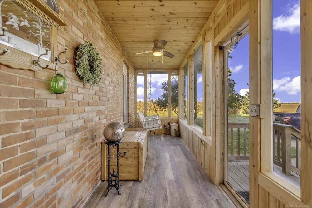 2950 W Hyde Road Washington Township, MI 48419