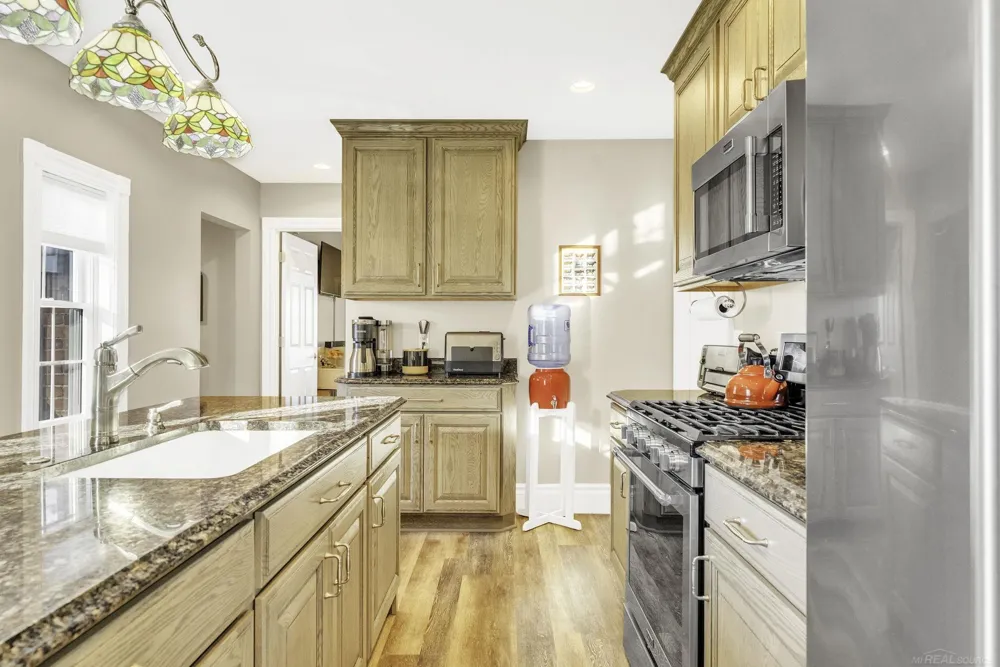 2950 W Hyde Road Washington Township, MI 48419