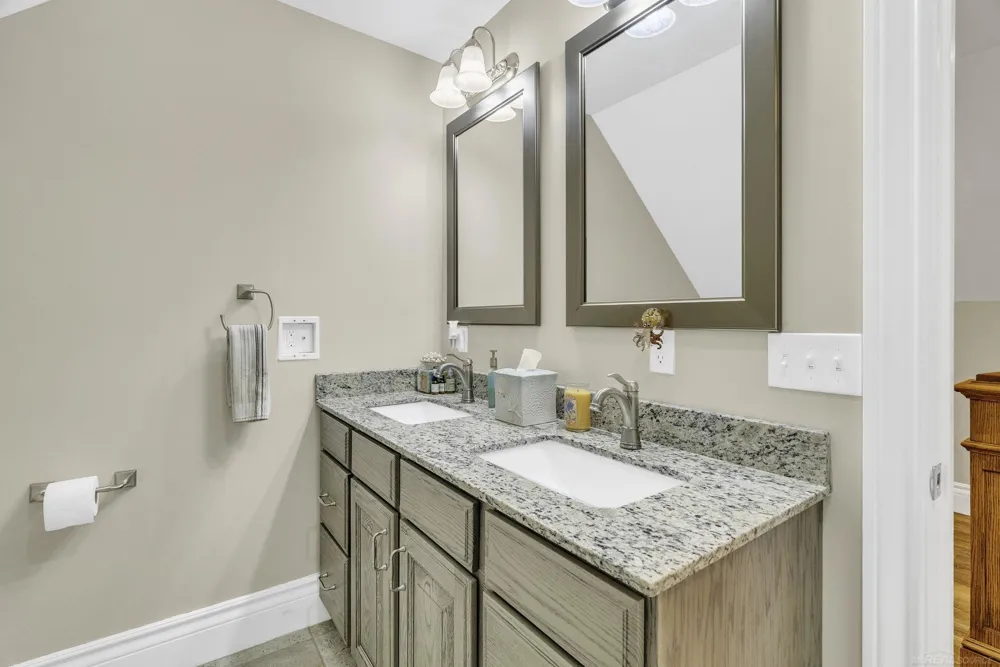 2950 W Hyde Road Washington Township, MI 48419