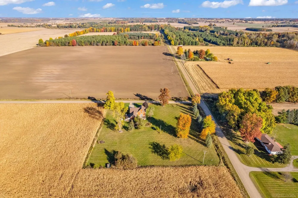 2950 W Hyde Road Washington Township, MI 48419