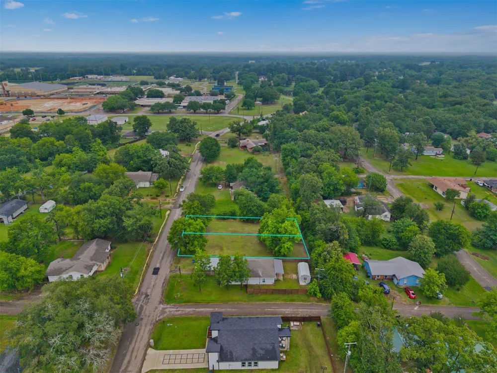 1004 Spring Street Grand Saline, TX 75140