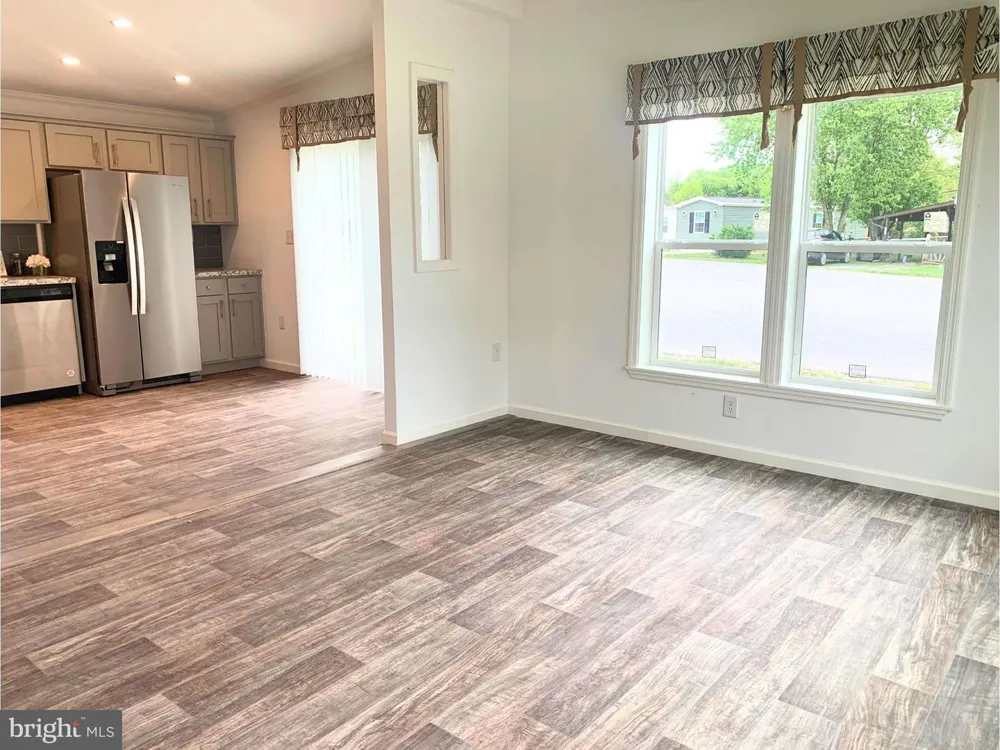92 FLORENCE DRIVE Elizabethtown, PA 17022