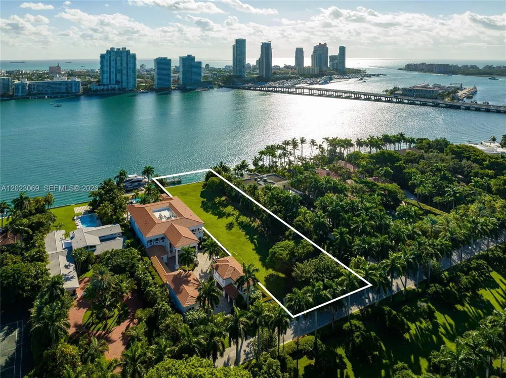 36 Star Island Dr Miami Beach, FL 33139