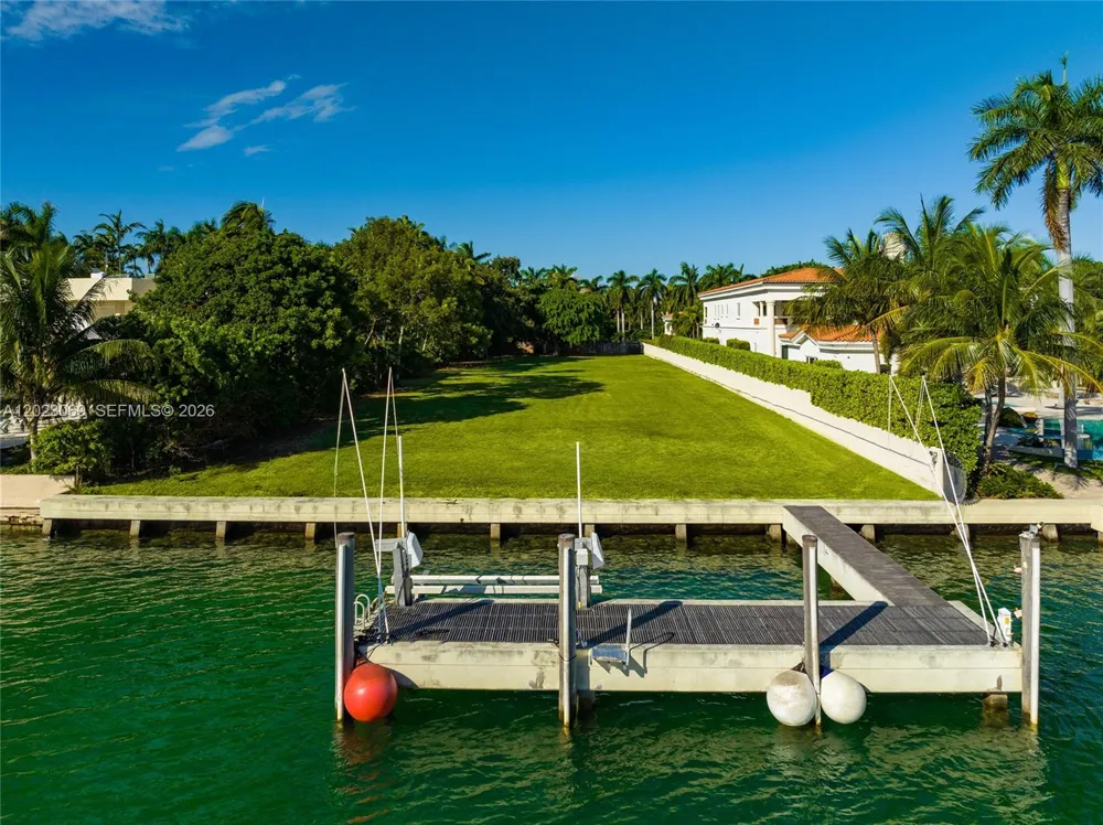 36 Star Island Dr Miami Beach, FL 33139