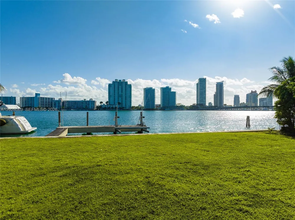 36 Star Island Dr Miami Beach, FL 33139
