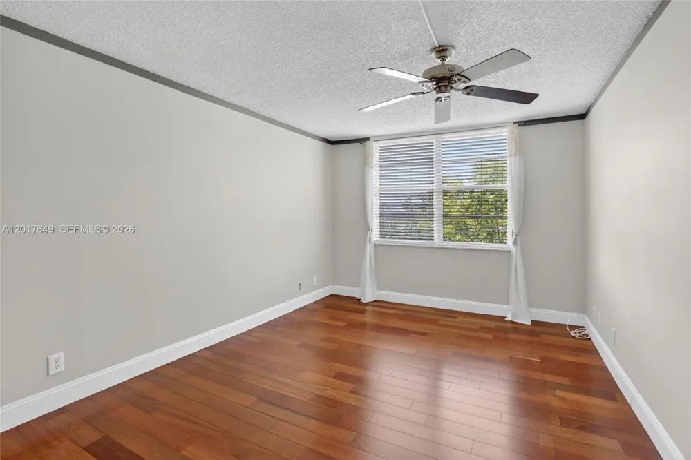 6600 Cypress Rd #504 Plantation, FL 33317
