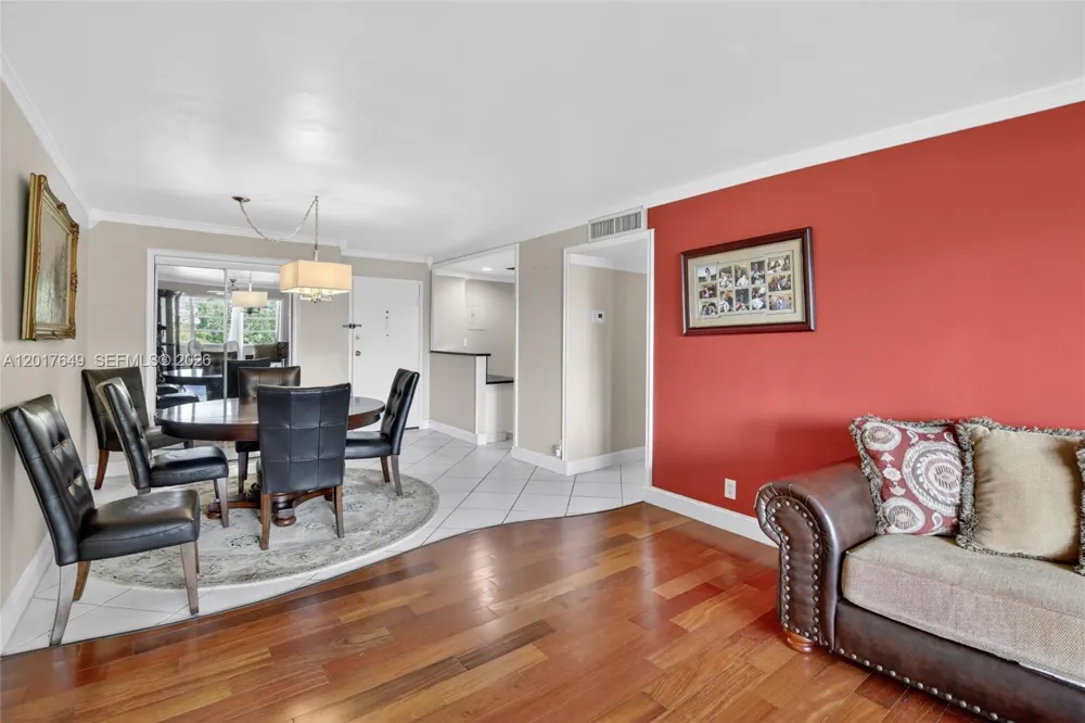 6600 Cypress Rd #504 Plantation, FL 33317
