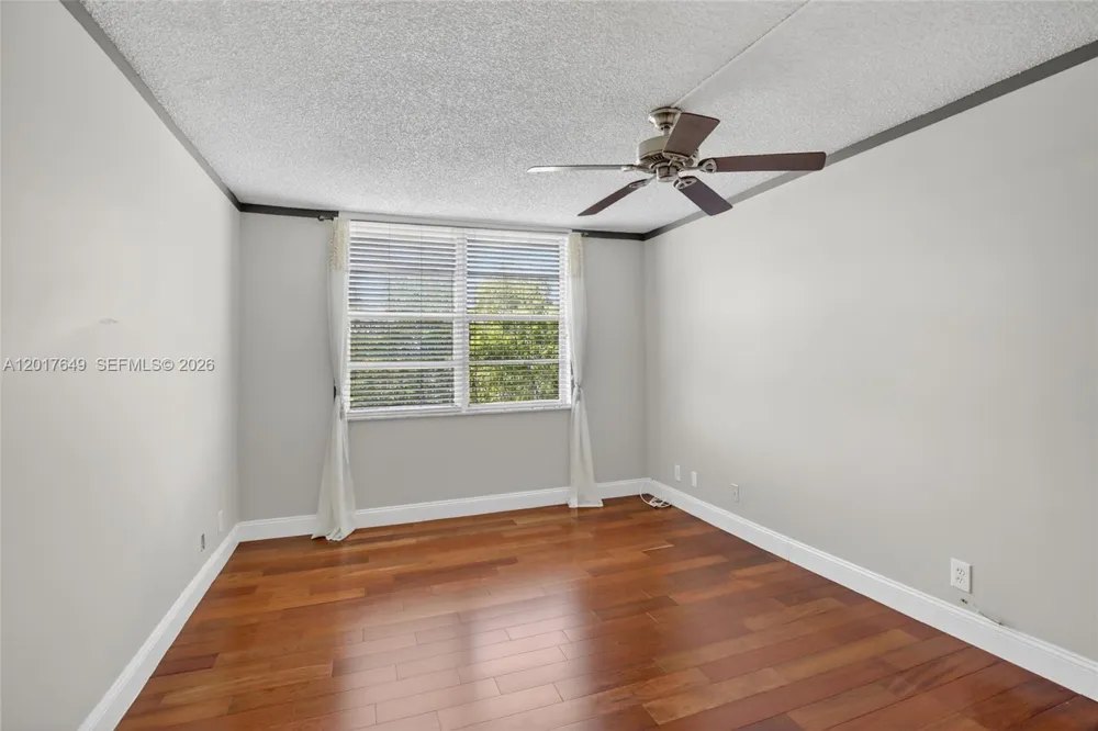 6600 Cypress Rd #504 Plantation, FL 33317