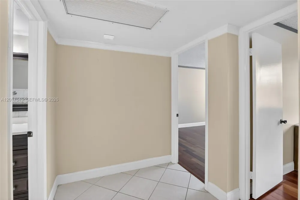 6600 Cypress Rd #504 Plantation, FL 33317
