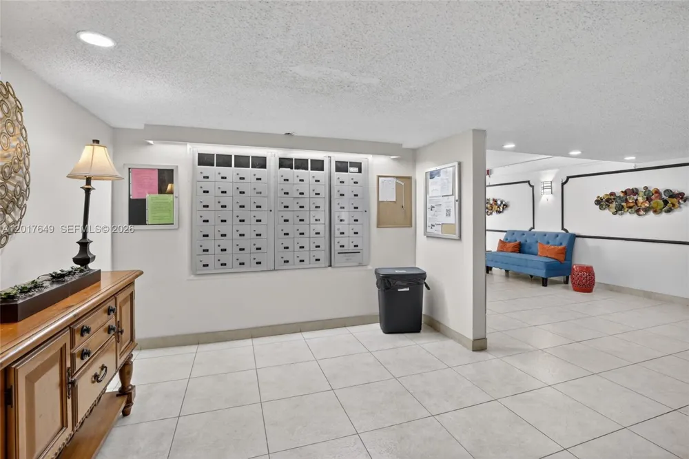 6600 Cypress Rd #504 Plantation, FL 33317