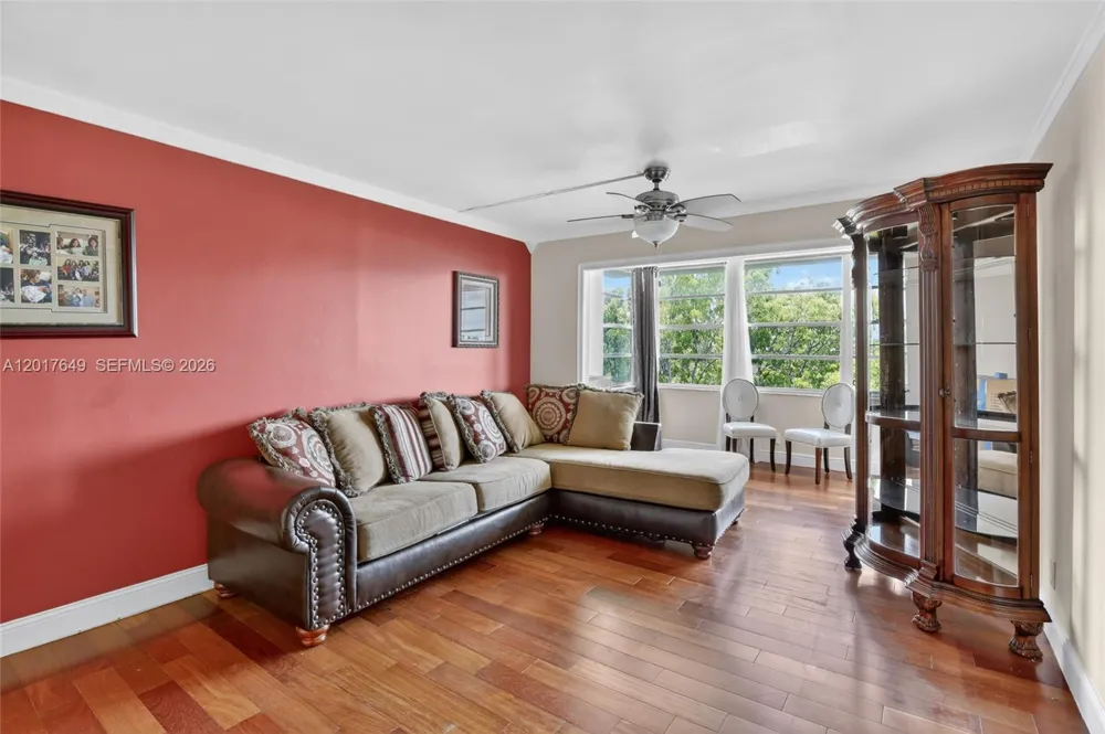6600 Cypress Rd #504 Plantation, FL 33317