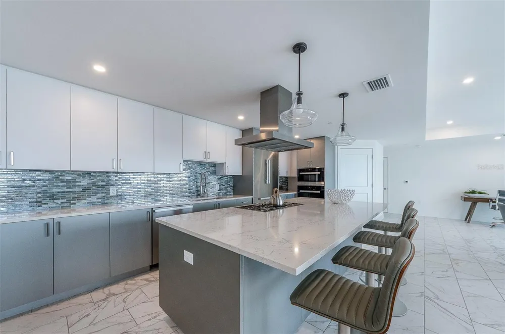 15 AVALON STREET #401 Clearwater Beach, FL 33767