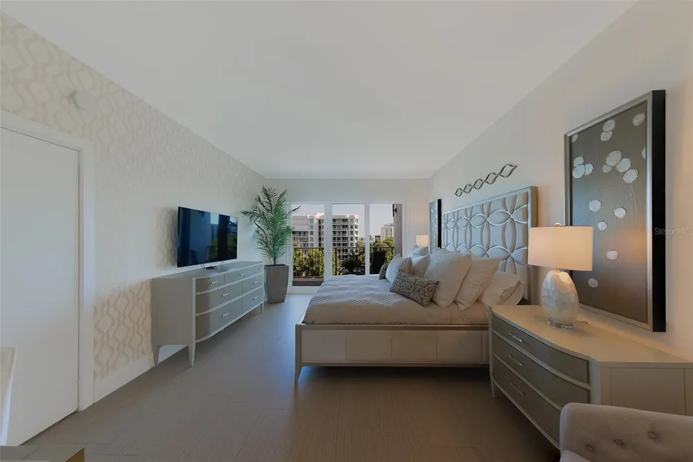 8 BELLEVIEW BOULEVARD #507 Belleair, FL 33756