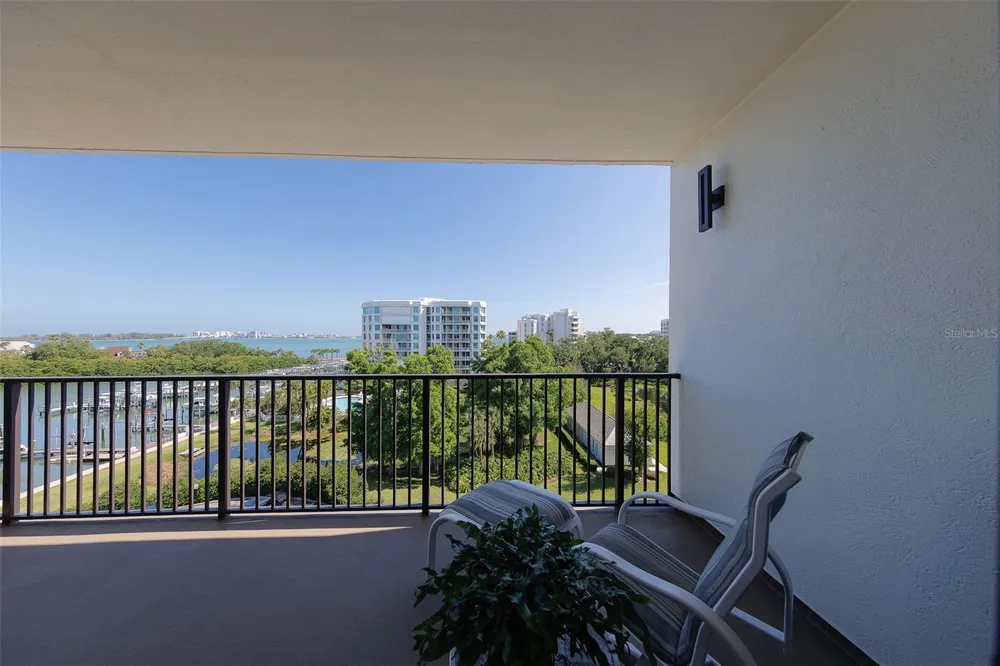 8 BELLEVIEW BOULEVARD #507 Belleair, FL 33756