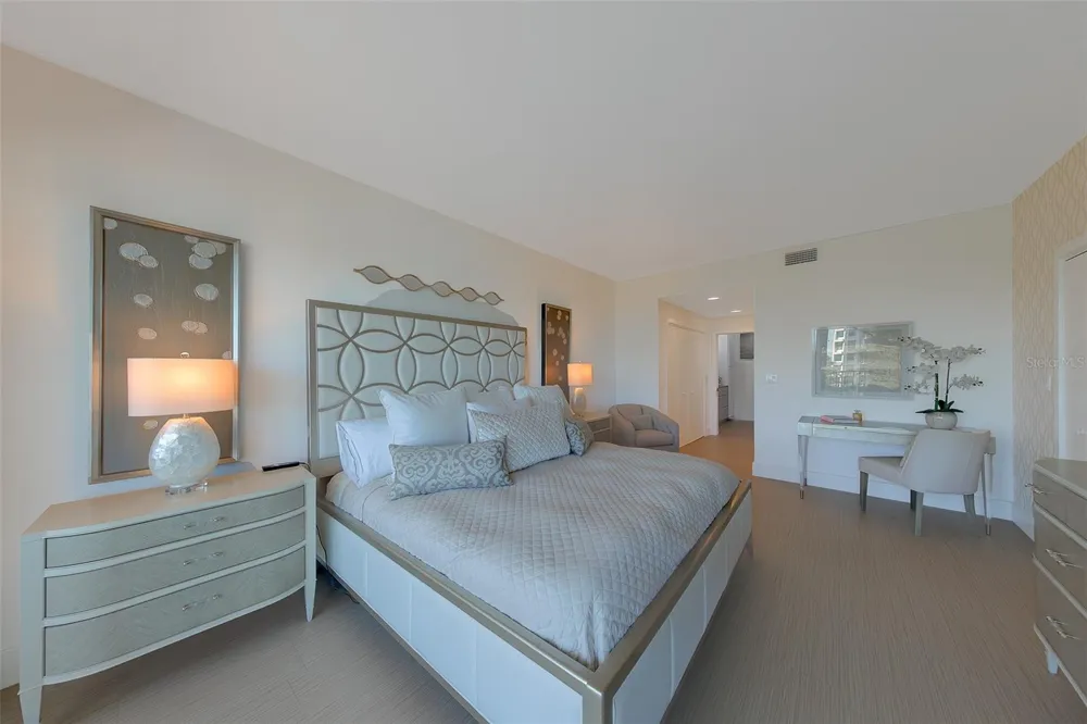 8 BELLEVIEW BOULEVARD #507 Belleair, FL 33756