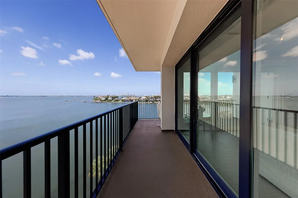 8 BELLEVIEW BOULEVARD #507 Belleair, FL 33756