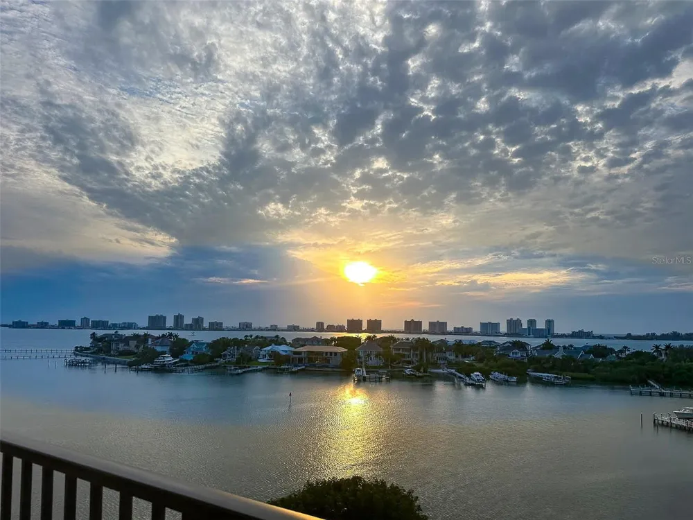 8 BELLEVIEW BOULEVARD #507 Belleair, FL 33756