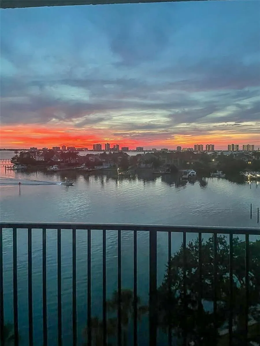 8 BELLEVIEW BOULEVARD #507 Belleair, FL 33756