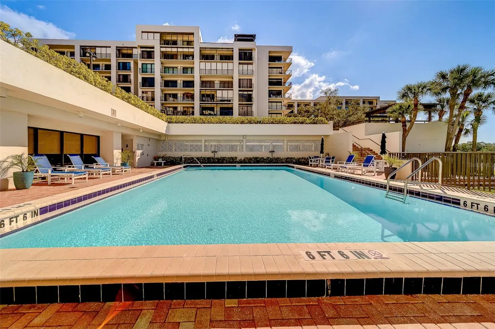 8 BELLEVIEW BOULEVARD #507 Belleair, FL 33756