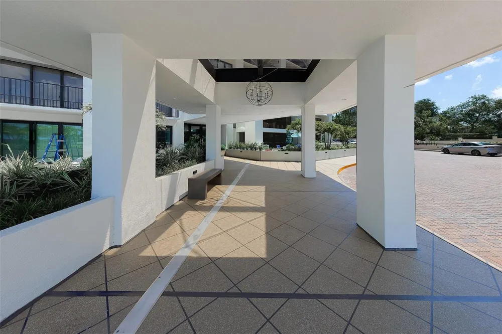 8 BELLEVIEW BOULEVARD #507 Belleair, FL 33756