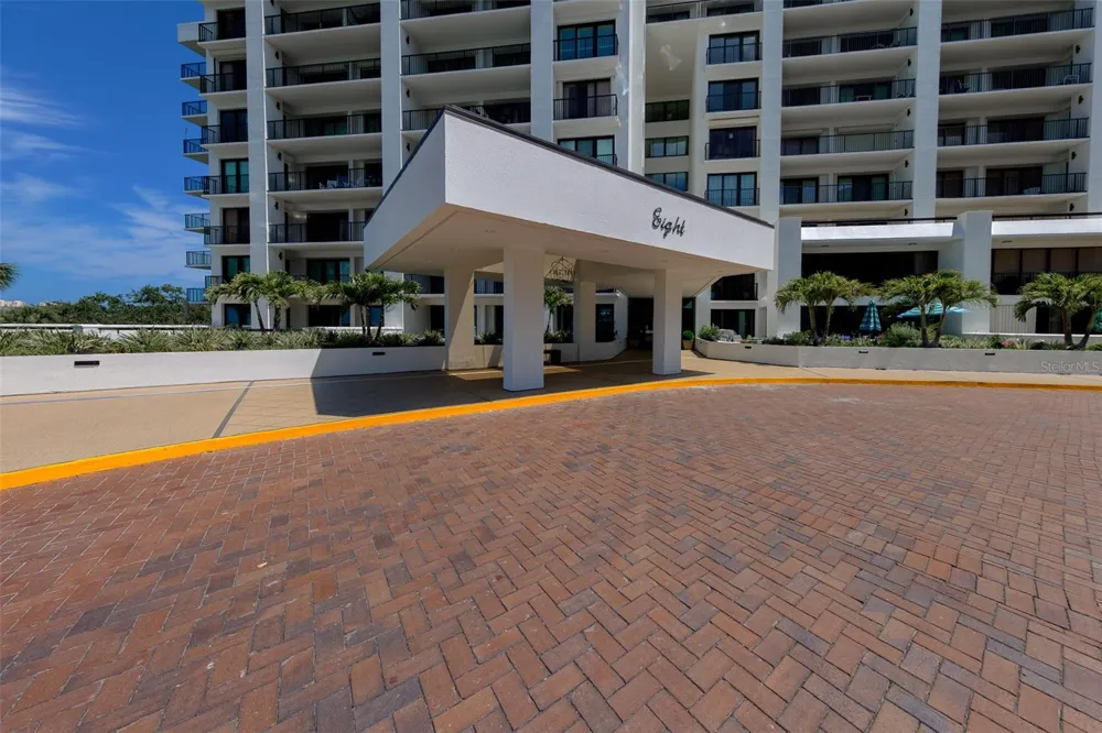 8 BELLEVIEW BOULEVARD #507 Belleair, FL 33756