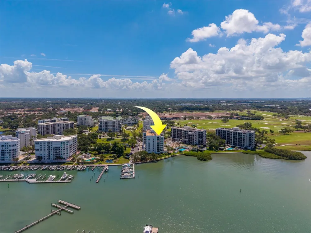 8 BELLEVIEW BOULEVARD #507 Belleair, FL 33756