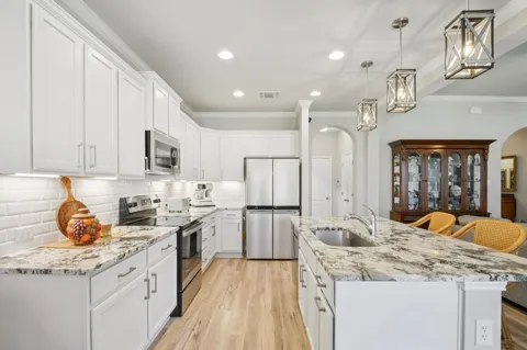 7316 Caladium Drive