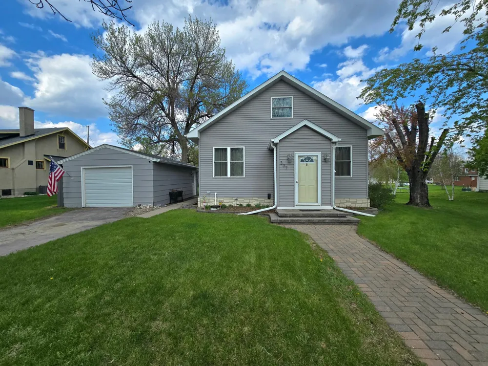 337 2nd Avenue E Halstad, MN 56548
