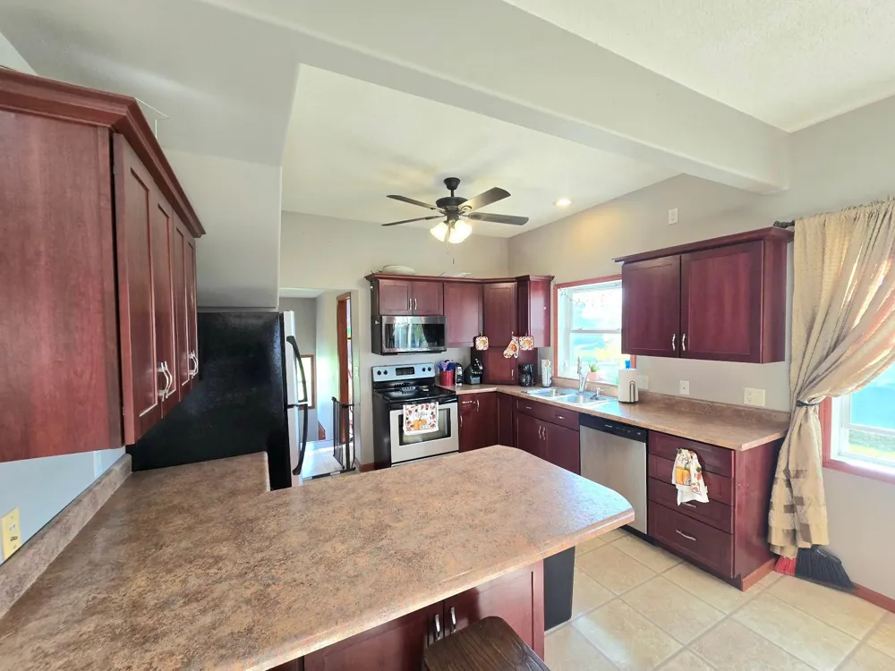 337 2nd Avenue E Halstad, MN 56548