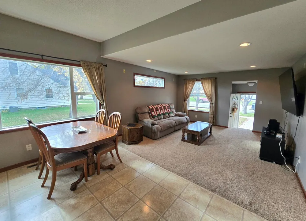 337 2nd Avenue E Halstad, MN 56548