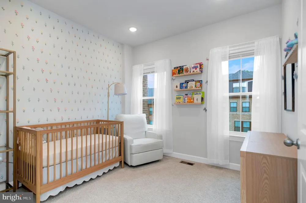 7203 MOUNTAINEER DRIVE Alexandria, VA 22306