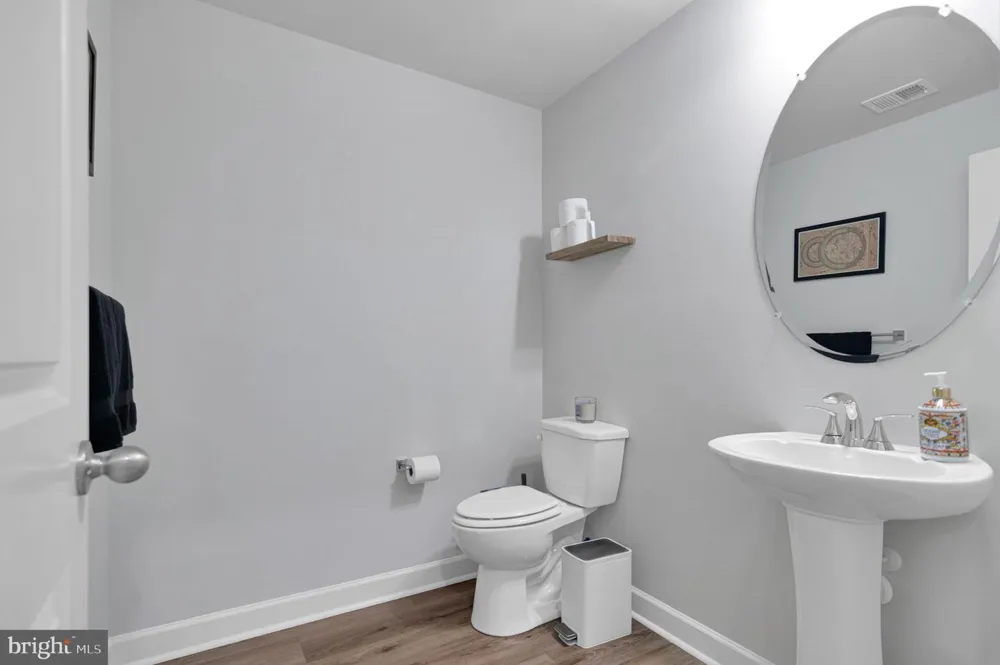 7203 MOUNTAINEER DRIVE Alexandria, VA 22306
