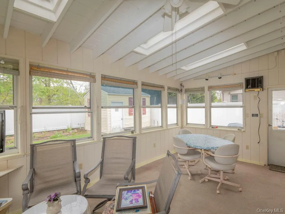 2080 Seamans Neck Road Seaford, NY 11783