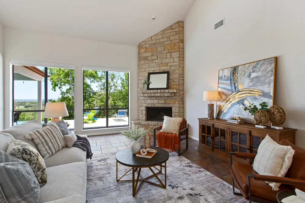 1121 Kings Cove Drive Canyon Lake, TX 78133