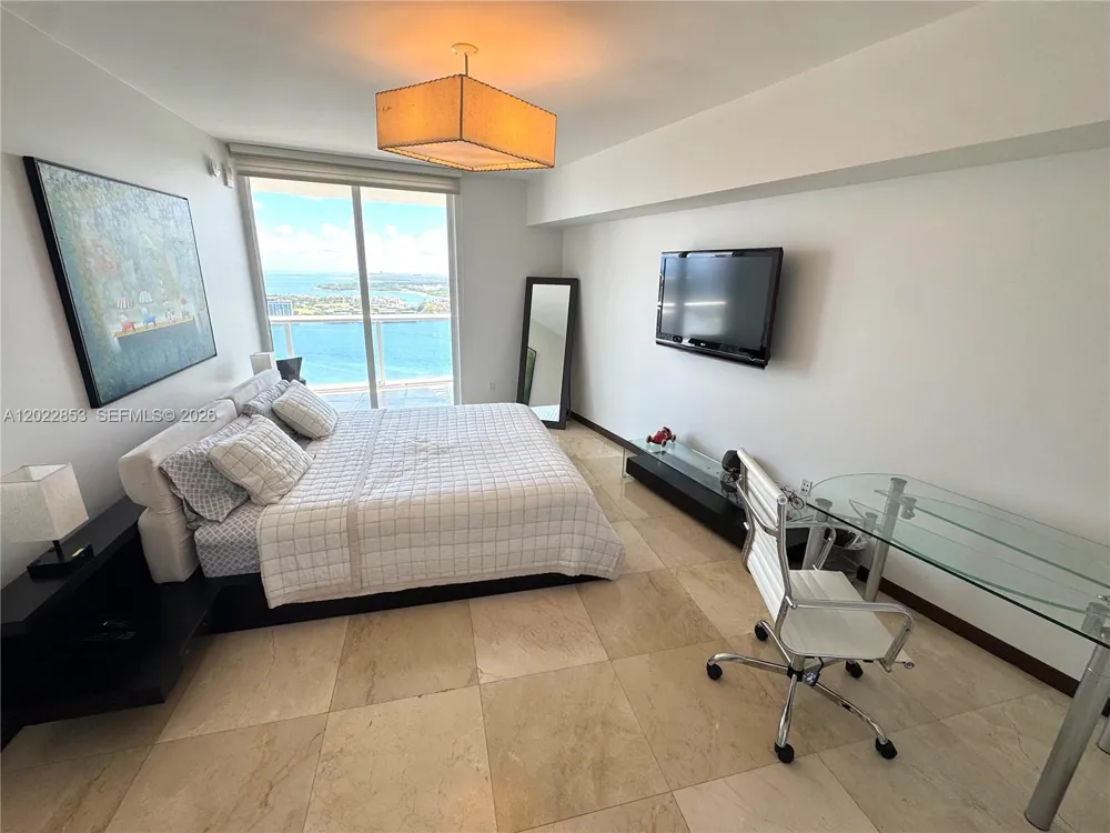 450 Alton Rd #3505 Miami Beach, FL 33139