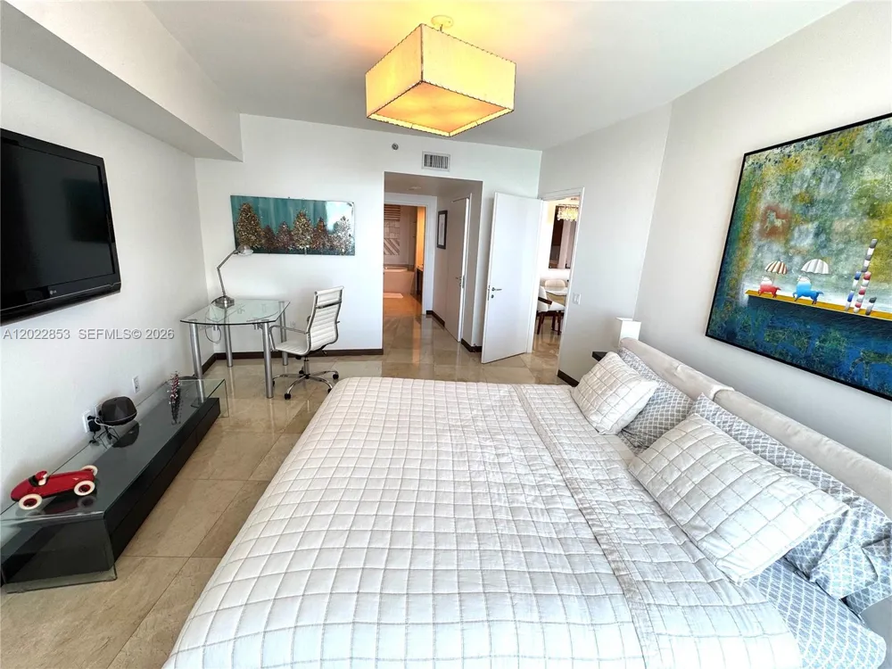 450 Alton Rd #3505 Miami Beach, FL 33139