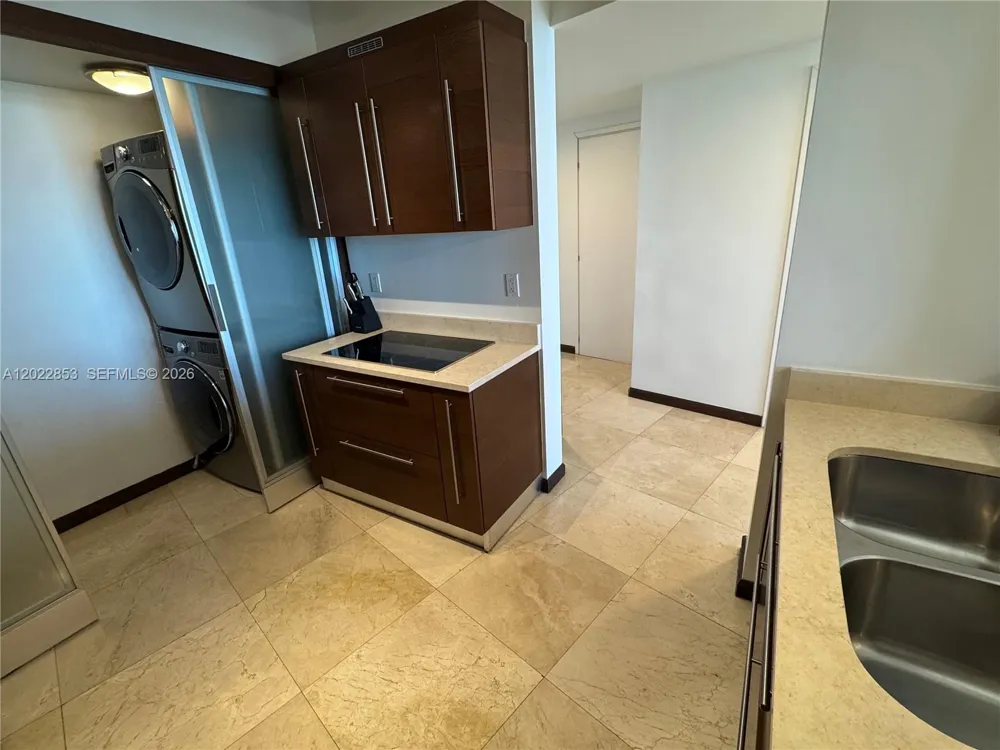 450 Alton Rd #3505 Miami Beach, FL 33139