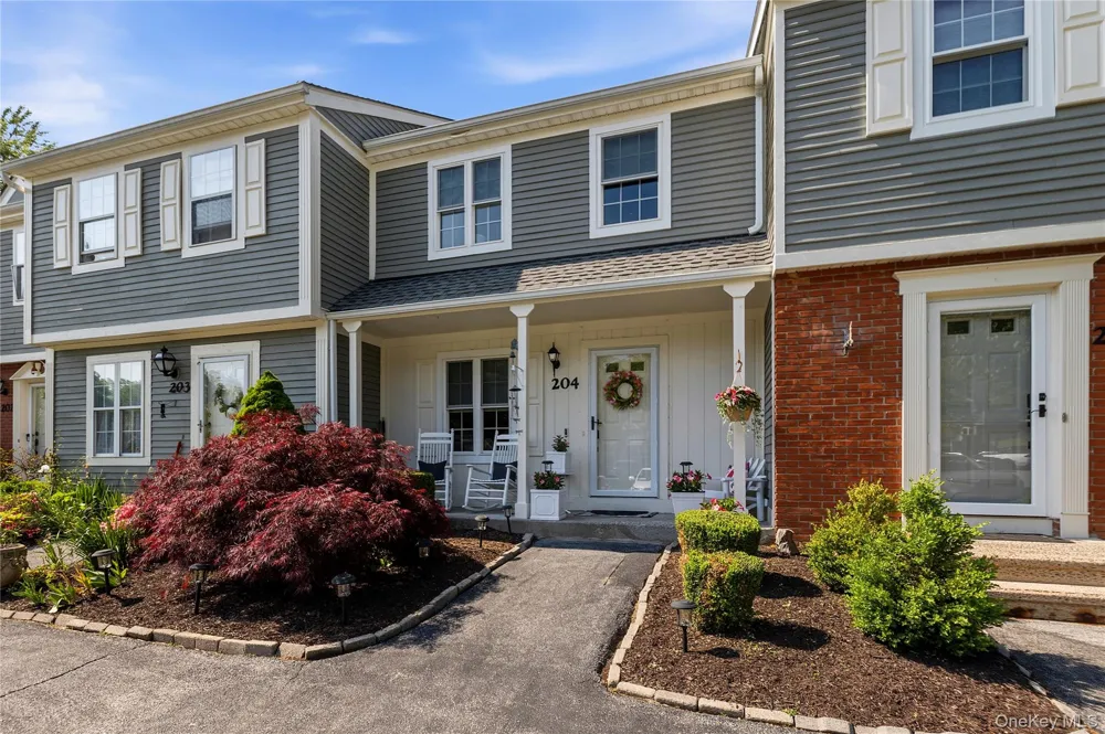 204 Twin Brook Court Carmel, NY 10512