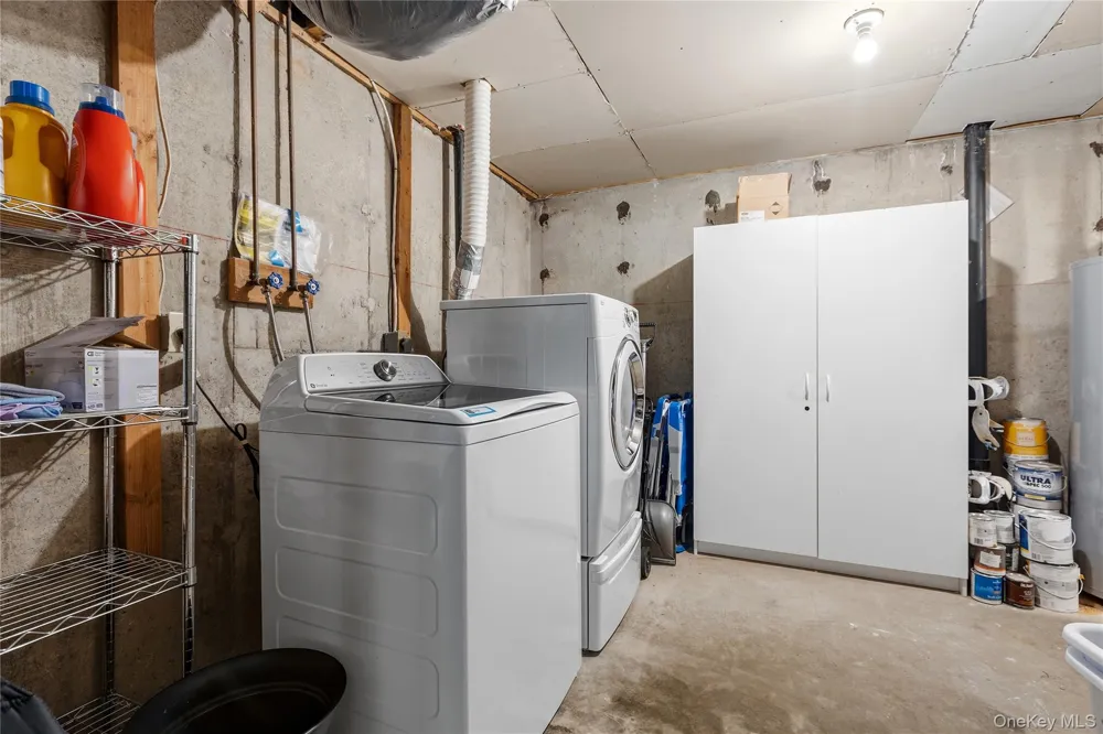 204 Twin Brook Court Carmel, NY 10512