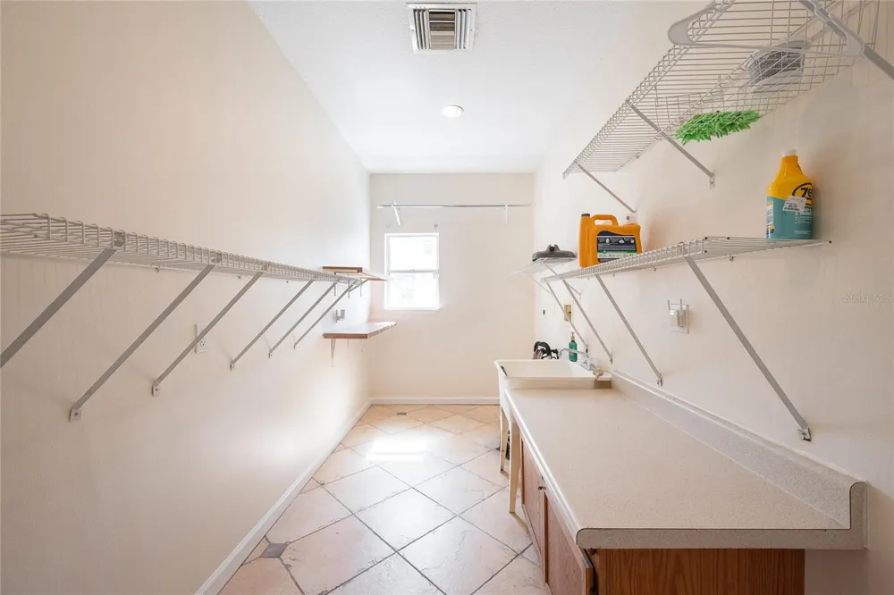 1015 VENETIAN AVENUE Orlando, FL 32804