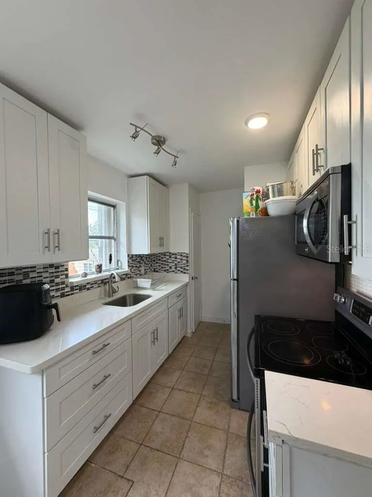 1710 MCKINLEY STREET #16 Hollywood, FL 33020