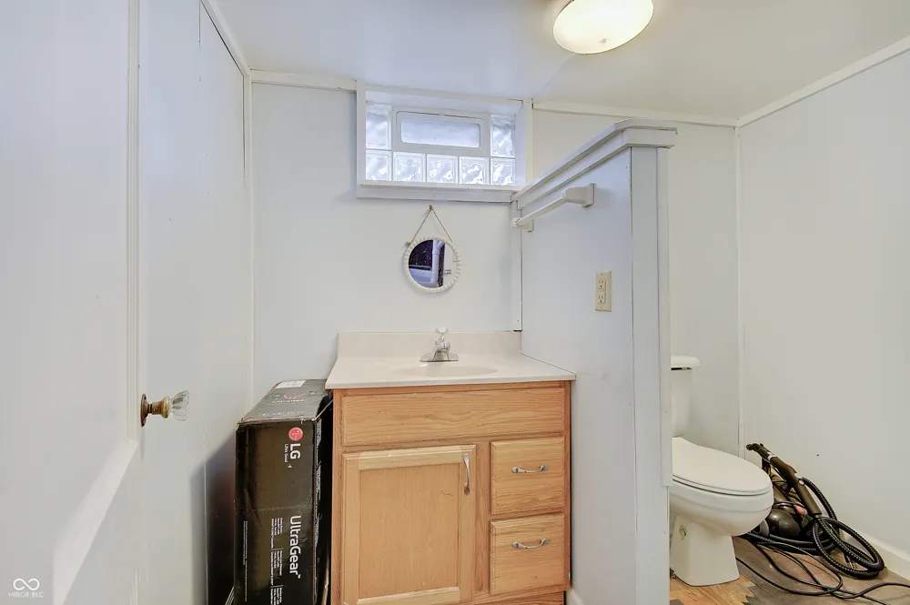 73 S 3rd Avenue Beech Grove, IN 46107