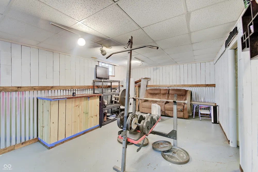 73 S 3rd Avenue Beech Grove, IN 46107
