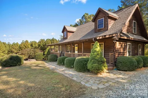 105 Palisade Drive