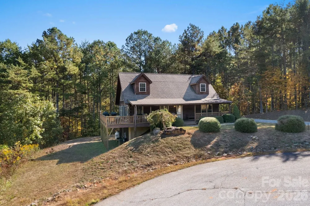 105 Palisade Drive Mill Spring, NC 28756