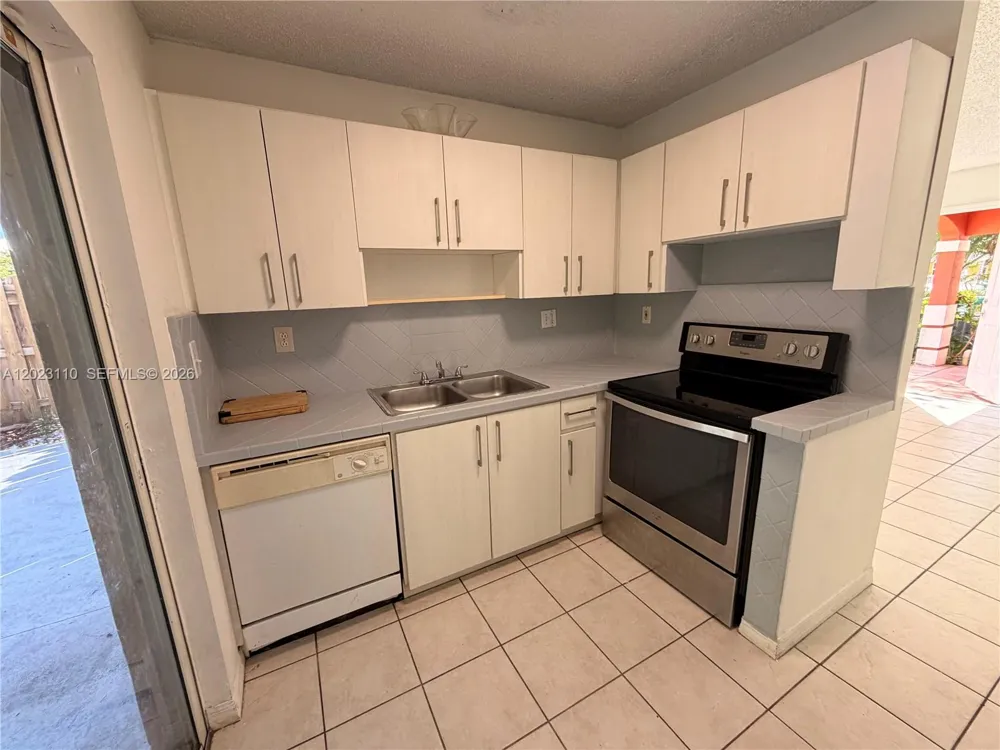 18674 SW 100th Ave #18674 Cutler Bay, FL 33157