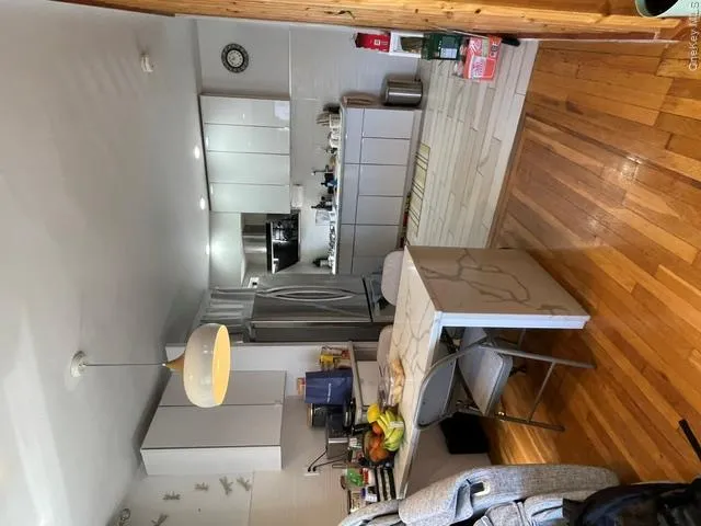 5816 198th Street Fresh Meadows, NY 11365